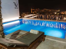 Villa View Mostar with Jacuzzi & Seasonal Heated Pool, хотел в Мостар