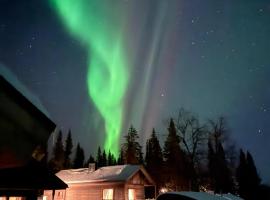 LAKESIDE AURORA CABINS, cottage sa Kiruna