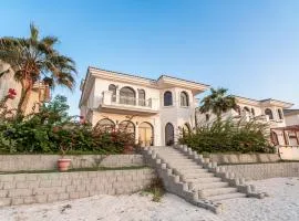 Escape 24 Luxury 5BR Villa in Palm Jumeirah