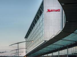 Marriott Montreal Airport In-Terminal Hotel, khách sạn ở Dorval