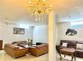 2 rooms and huge hall for parties, hotel en Gurgaon