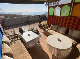 Mira Guest House, ostello a Taghazout