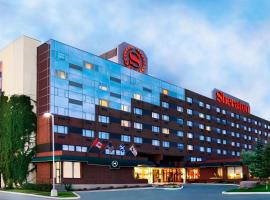 Sheraton Laval Hotel, hotel u gradu Laval