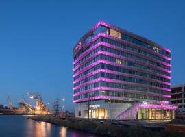 Moxy Amsterdam Houthavens, hotell i Amsterdam