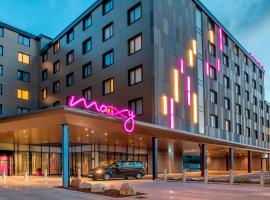 Moxy London Heathrow Airport โรงแรมในเฮาน์สโลว์