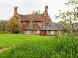 Tranquil Forest Retreat in Brockenhurst, hotel sa Beaulieu