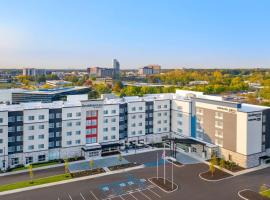 SpringHill Suites by Marriott Indianapolis Keystone โรงแรมที่มีสระว่ายน้ำในอินเดียนาโพลิส