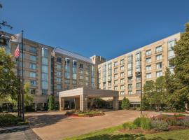 Sheraton Suites Chicago Elk Grove, khách sạn ở Elk Grove Village