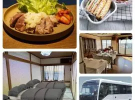 Mito House up to 30 Pax Free Bus & Breakfast