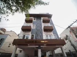 Shanthi Service Apartment