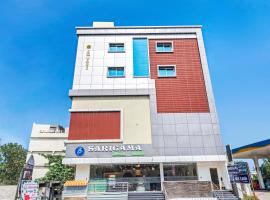 Hotel Sky Land, hotel di Khammam