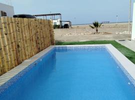 Casa de playa frente al mar, hotel di San Vicente de Cañete