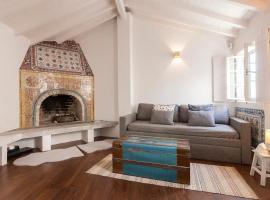 Principe Real Swoonworthy, Pristine, 1BR Cottage, hotel a Lisbona