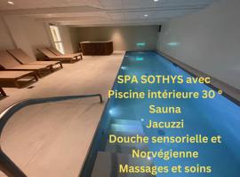 소뮈르에 위치한 호텔 Kyriad Saumur Hyper Centre Hôtel Appartements et SPA soins Sothys Paris