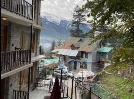 Hotel Saras Manali