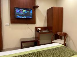 Hotel Saphire dlx Near New Delhi Railway Station، فندق في نيودلهي