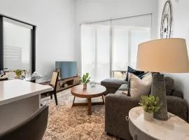 Luxury Furnished Apartment Near Logan Airport