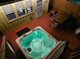 Hot Tub Relax Haven with Firepit and Gameroom