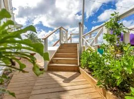 Maho Beach House - Elegant 1 Bedroom, Beach Level