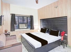 Super Collection O Mathura Near Railway Station formerly Gaurav Boarding House, hotel in Mathura