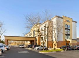 Comfort Inn & Suites Arlington Heights - Schaumburg, hotell i Arlington Heights