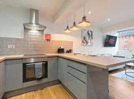 Modern Central Flat - Sleeps 4 - Parking