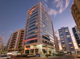 Ramada Downtown Abu Dhabi: Abu Dabi'de bir otel