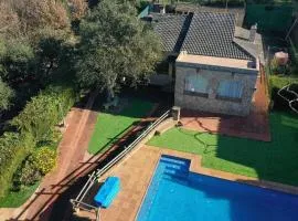 Precioso Chalet con Piscina, Parquing y Barbacoa. A 15min de las mejores playas de la Costa Brava. - ES-209-88