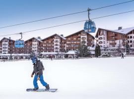 Kempinski Hotel Grand Arena Bansko, khách sạn có hồ bơi ở Bansko