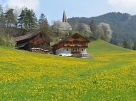 Fallerhof – hotel w mieście Villnoss