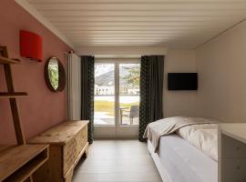 Hotel Europa Suites St Moritz, 4-stjernet hotel i St. Moritz