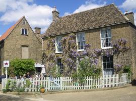 Peacocks Tearoom and Fine B&B, hotel di Ely