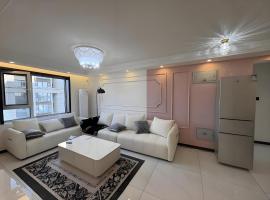 Downtown Beijing - Two bedroom apartment, apartamento en Beijing