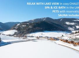 Viesnīca ar autostāvvietu CHALET am Schneeberg See pilsētā Puhberga pie Šnēbergas