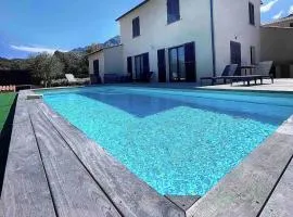 Belle villa Amanduli avec piscine