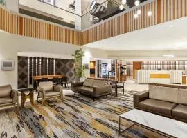 Crowne Plaza Seattle Newly Renovated with No Resort Fee