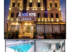 Altus Hotel - Free Massage: Bakü'de bir otel