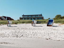 Ostsee-Strandhaus-Holnis, hotel in Glücksburg