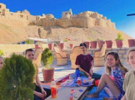 Explore Hostel Life Jaisalmer，位于斋沙默尔的青旅