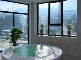 Milana SPA & Hotel -Breakfast and SPA included, hotel di Bukovel