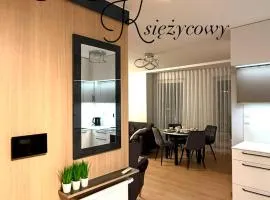 Apartament Księżycowy z garażem