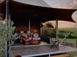 The Forager Glamping at Twigley Farm, glamping v mestu Marburg