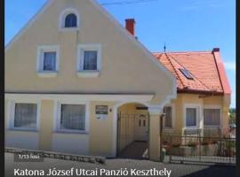 Katona József utcai Panzió, hôtel à Keszthely