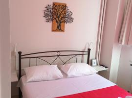 Charming Studio in the Heart of the City, hotel a Calcide