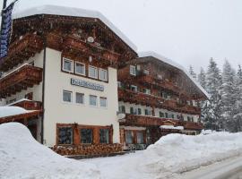 Hotel Rododendro Val di Fassa, отель в Кампителло-ди-Фасса