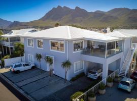 Footprints in Kleinmond, guest house in Kleinmond