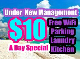 Free Dinner Everyday - Airport Shuttle - All Women Rooms - All Men Rooms - Free WiFi - Coffee Parking - Lockers, alberg a Miami