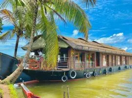 Waves And Dales Houseboats