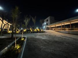 Galaxy Aravali Farm – hotel w mieście Gurgaon