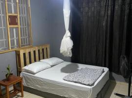 Cozy, hotel económico em Freetown